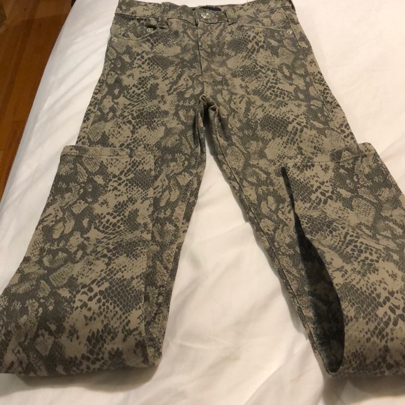 Sara-skinny high rise - Picture 2 of 4